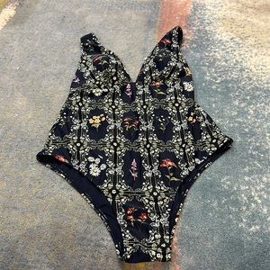 Aquabendita for target one piece